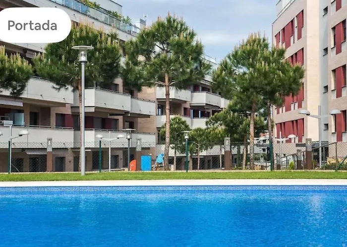 Precioso Piso Cerca De Playa Fenals Con 2 Piscinas Y Terraza