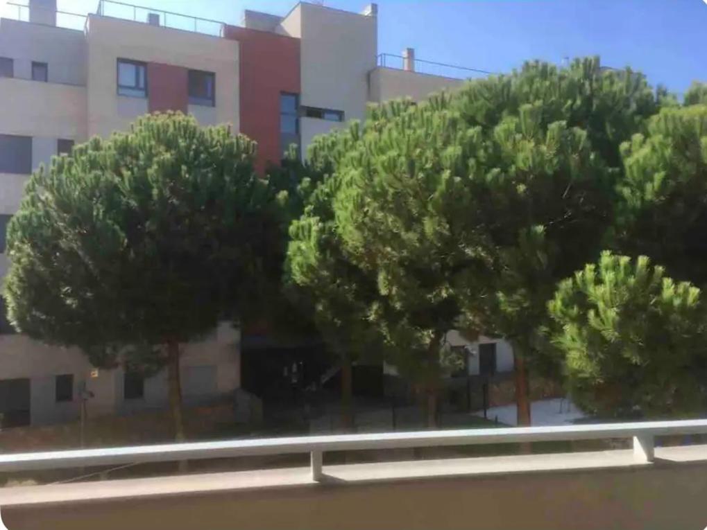 Precioso Piso Cerca De Playa Fenals Con 2 Piscinas Y Terraza