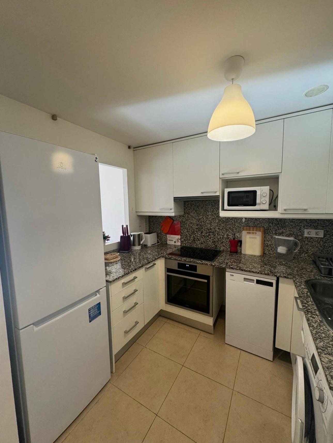 Apartamento Precioso Piso Cerca De Playa Fenals Con 2 Piscinas Y Terraza